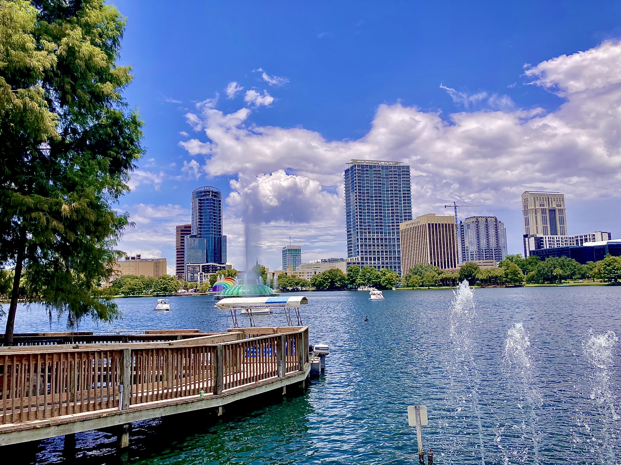 The Perfect Sunday in Downtown Orlando: Exploring Lake Eola